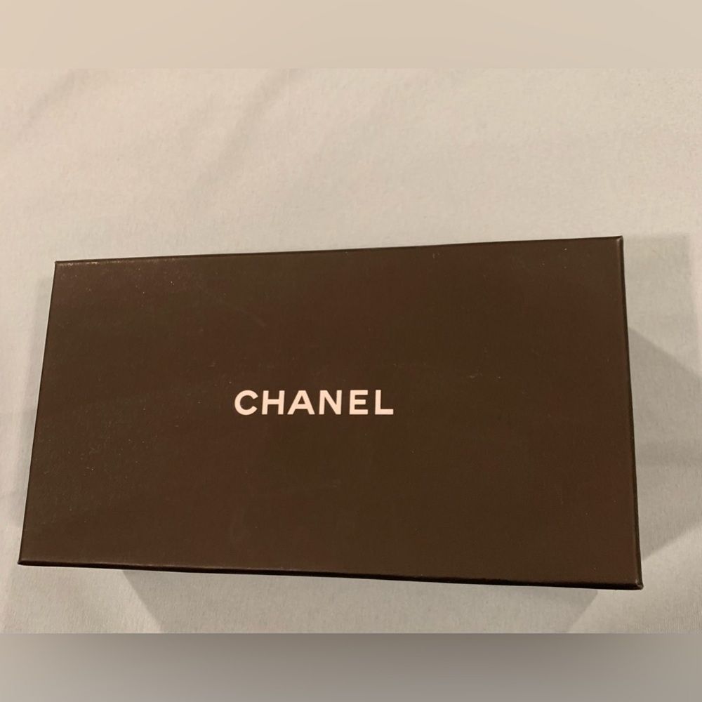 Chanel box